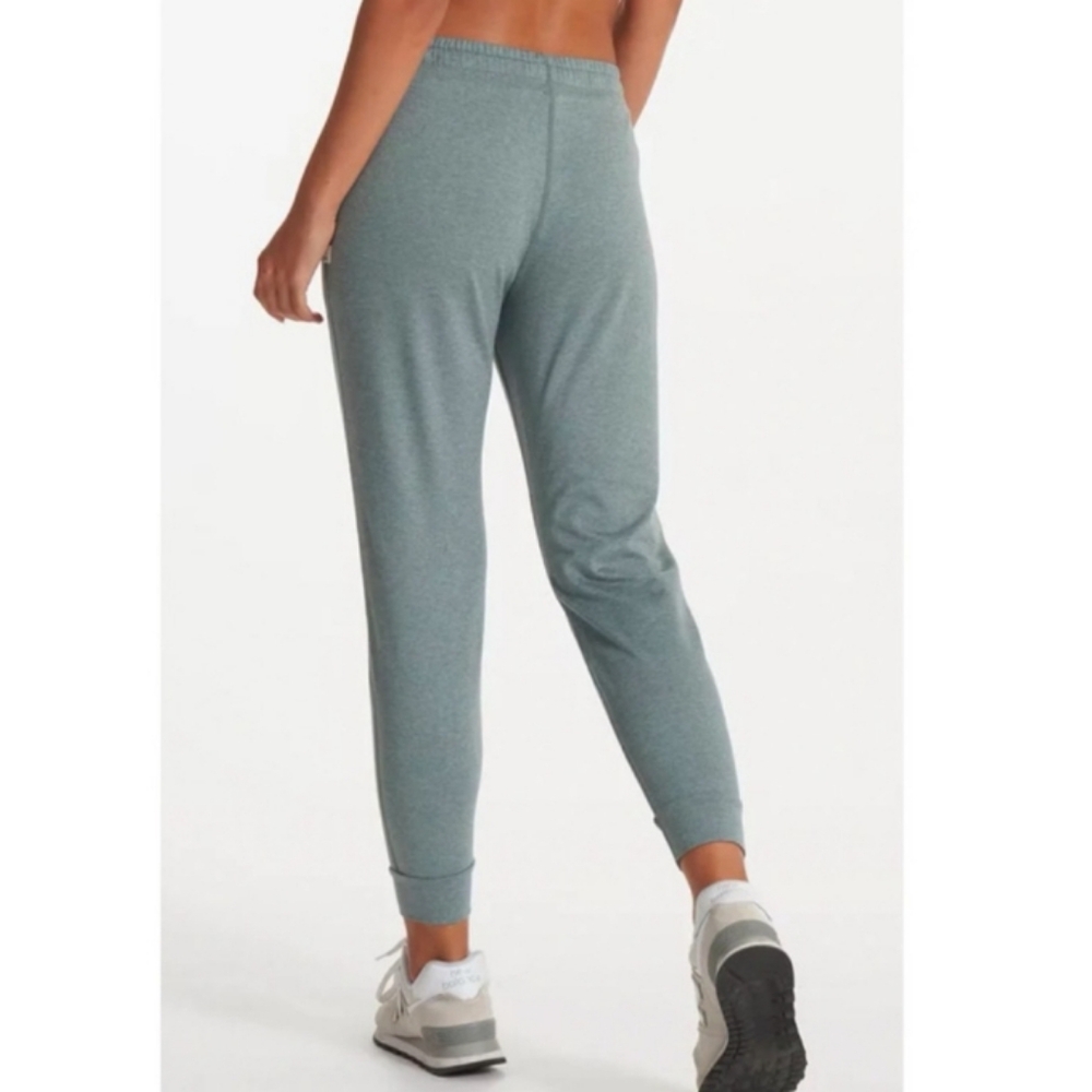 Vuori Heathered Teal Joggers - Picture 15 of 16